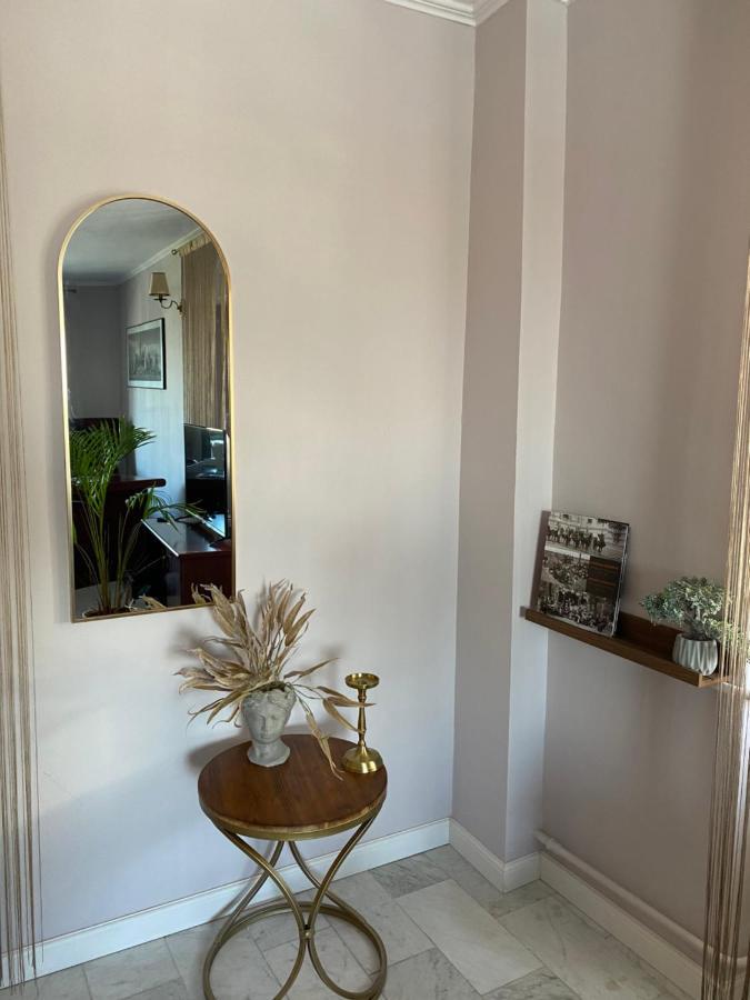 Victoriei Deluxe Suites Букурещ Екстериор снимка